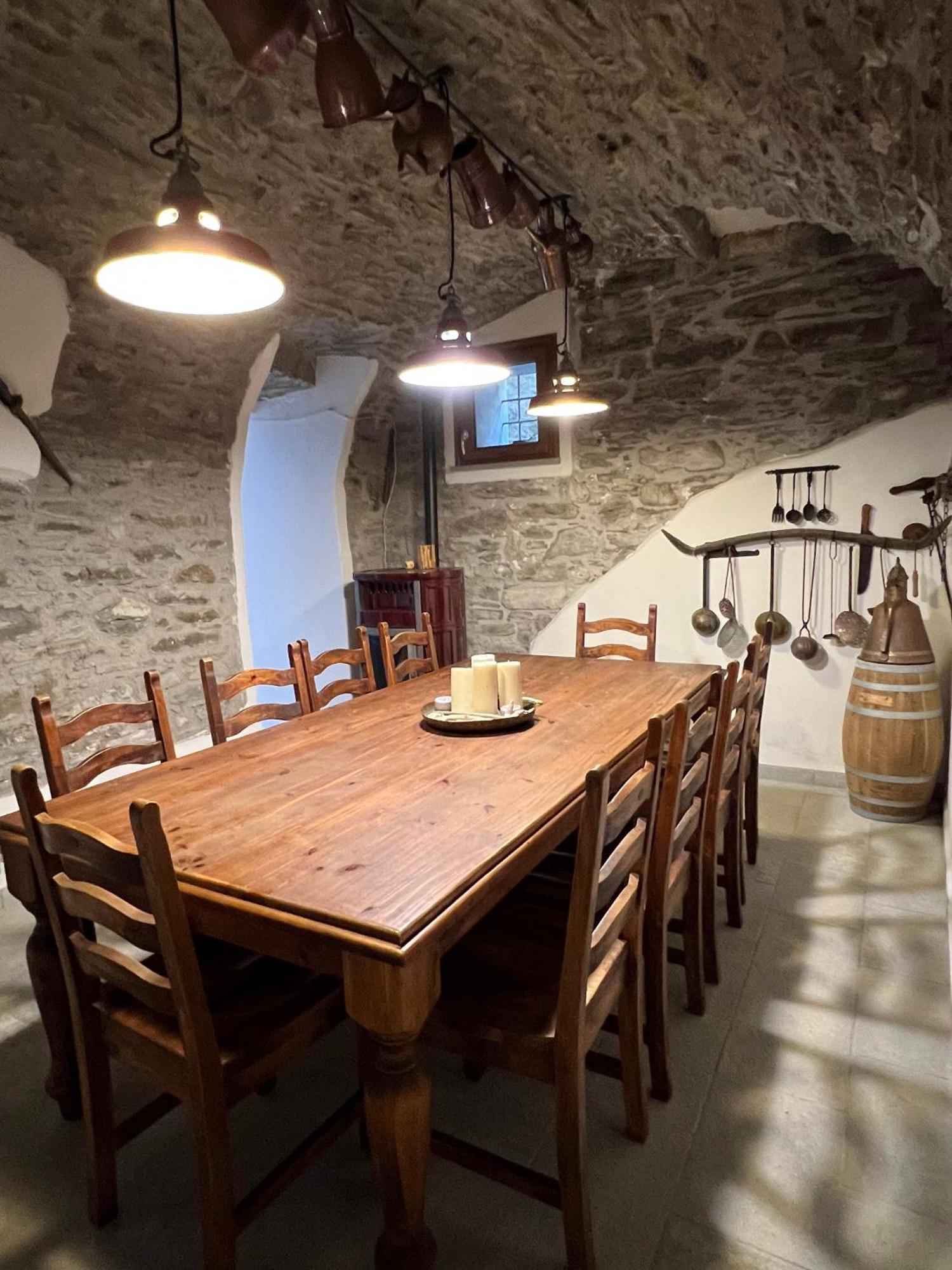 Casa Boru - A Beautiful Fully Restored Spacious House With Fantastic Views Calice al Cornoviglio Exterior photo